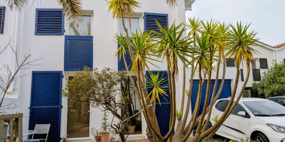 maison à ST PIERRE D IRUBE (64990)